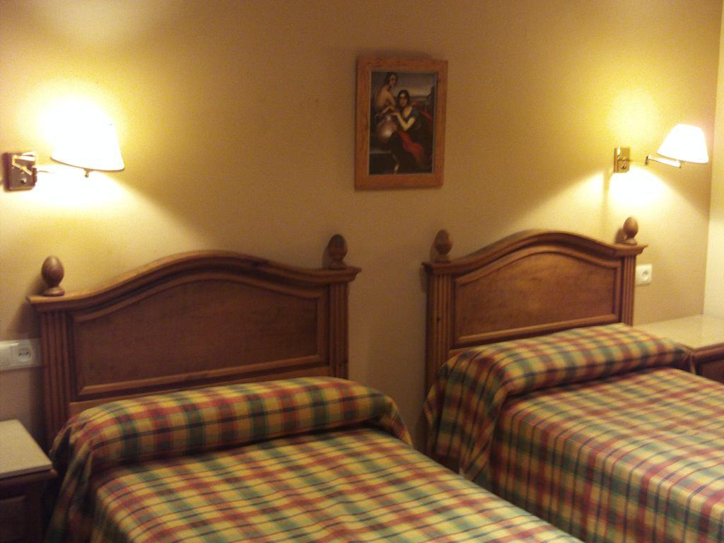 Hostal San Luis Almodóvar del Río Exterior foto